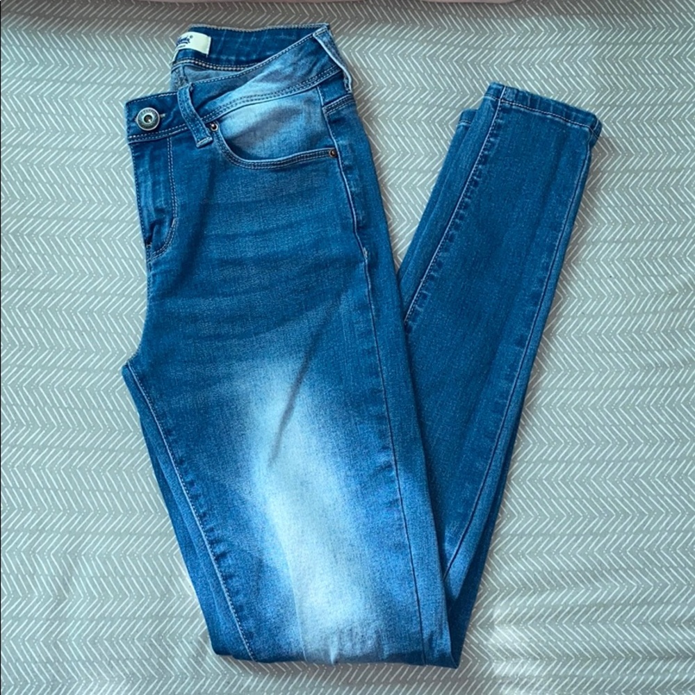 Ripped Skinny Jeans